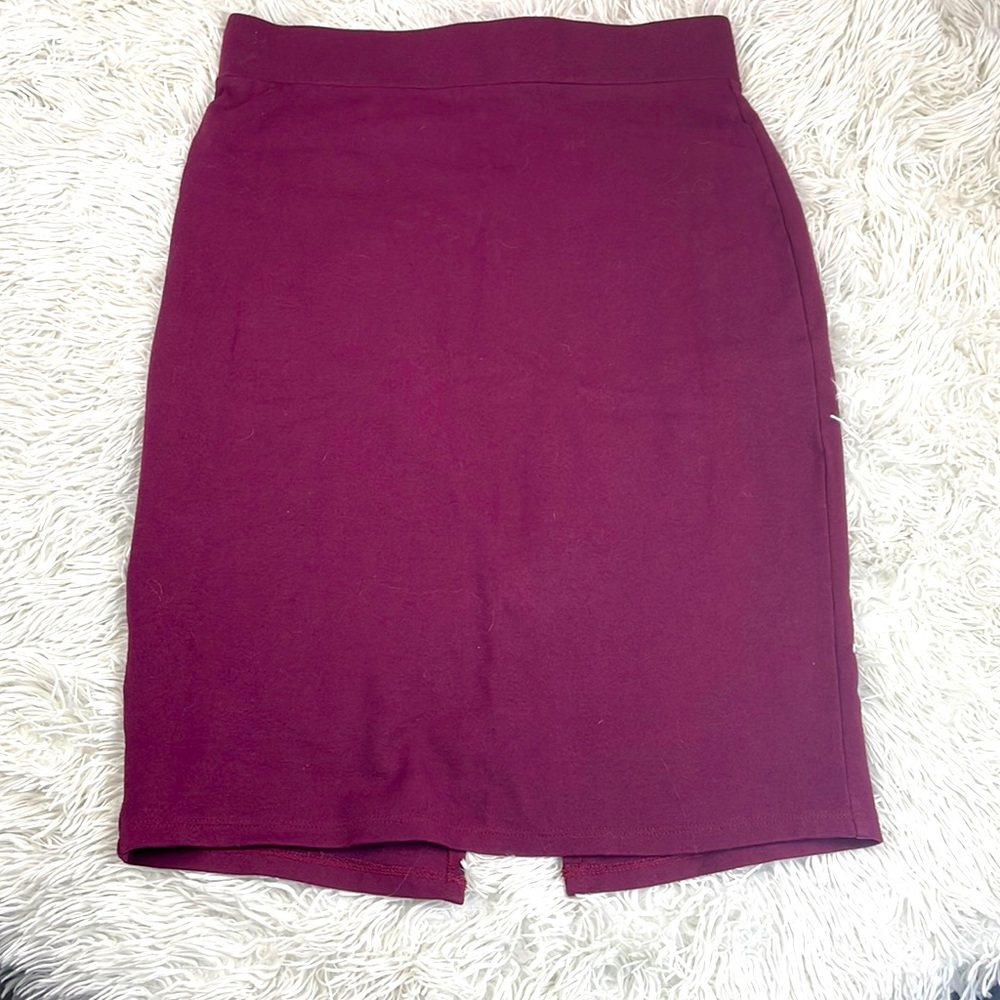 Magenta pencil skirt